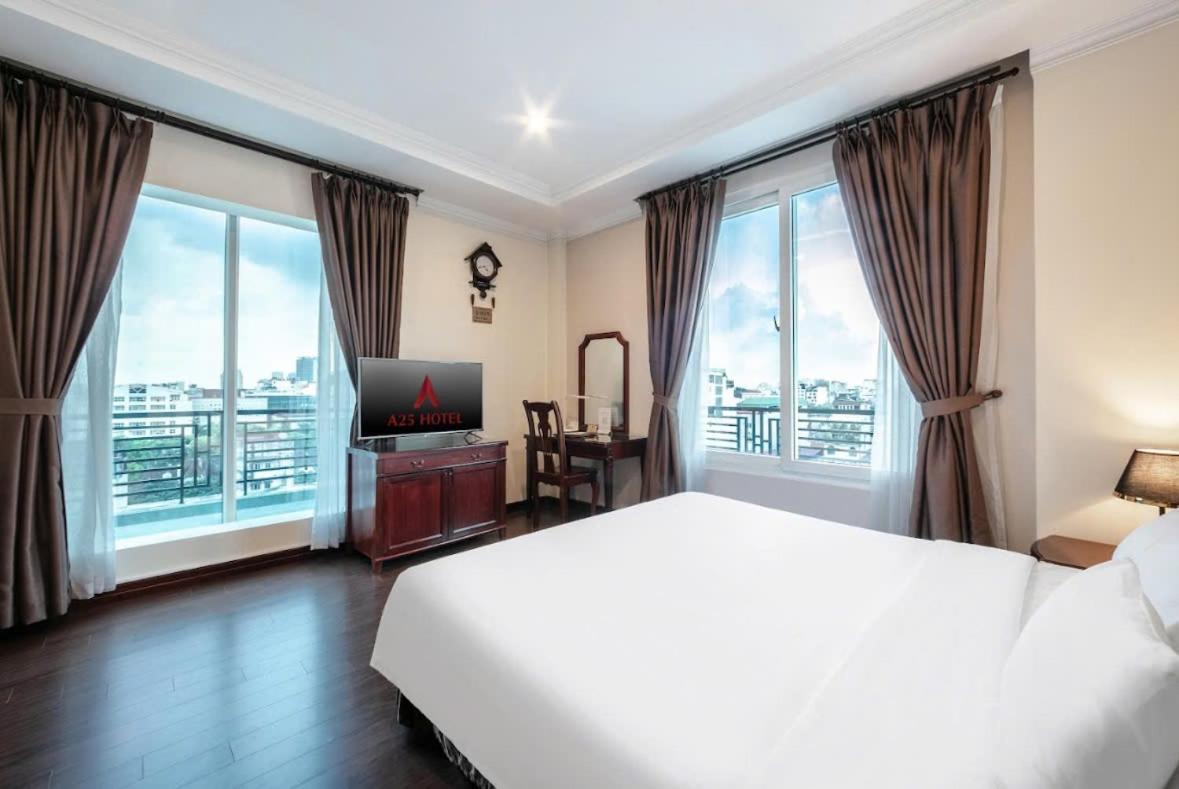A25 Hotel - 15 Tran Quoc Toan Ханой Екстер'єр фото
