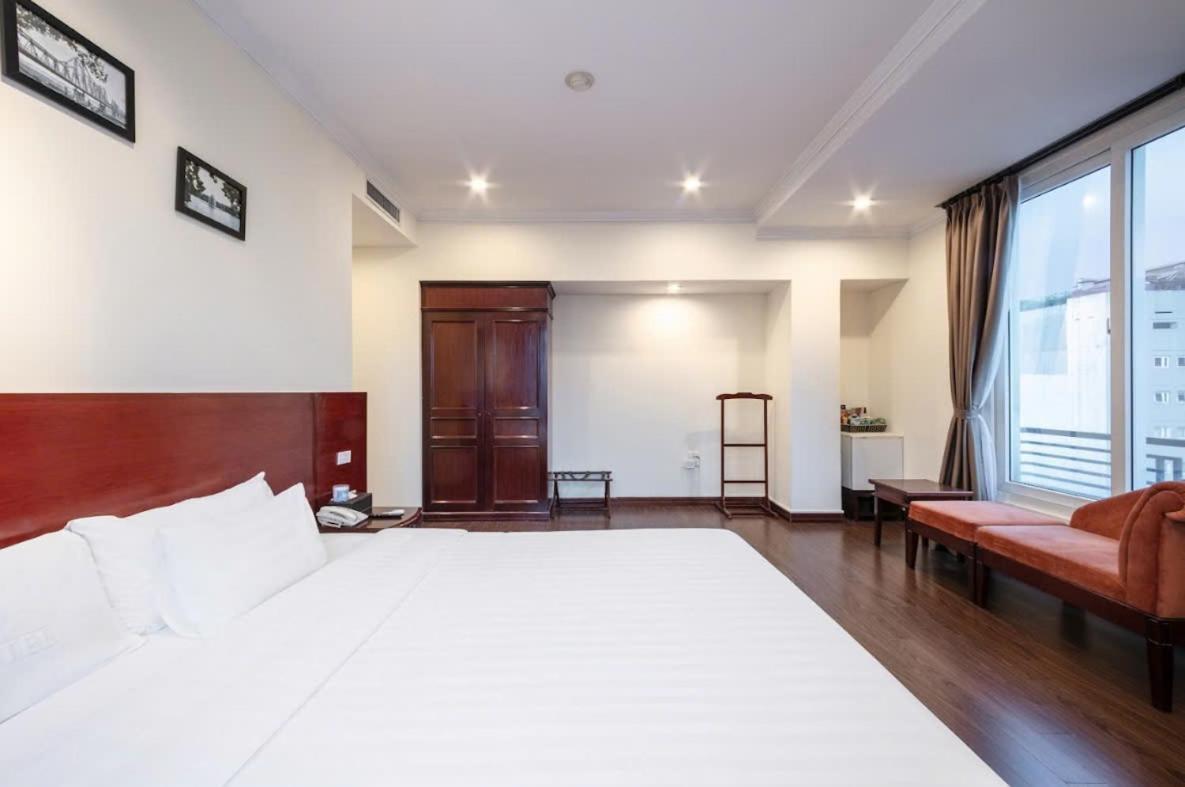 A25 Hotel - 15 Tran Quoc Toan Ханой Екстер'єр фото